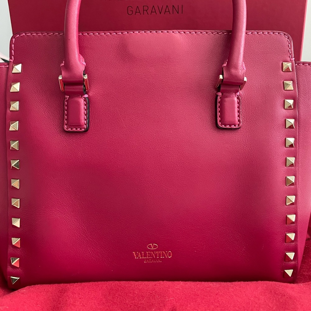 Authentic Valentino Rockstud Handbag - Picture 6 of 6